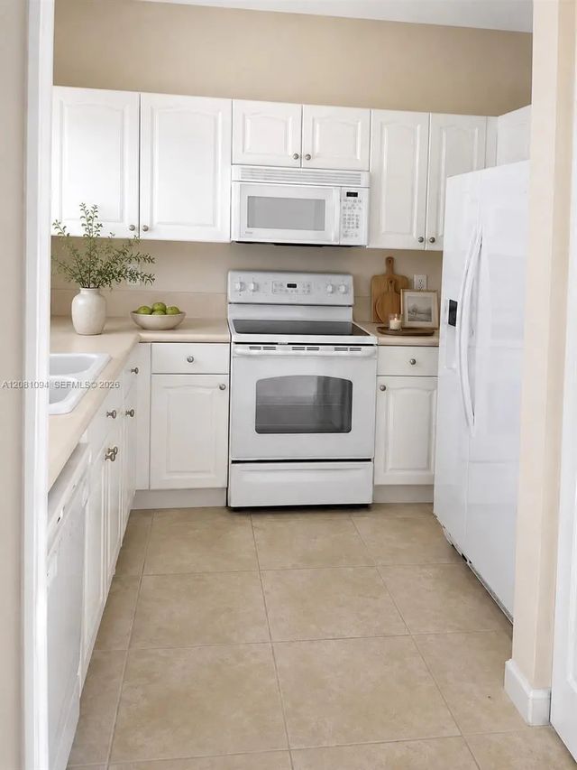 5 of 23 - 230 Se 29th Avenue #1, Homestead, FL