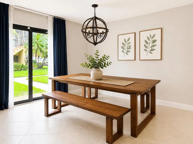5 of 25 - 303 Lakeview Drive #102, Weston, FL