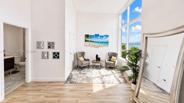 4 of 26 - 1900 N Bayshore Drive #504, Miami, FL