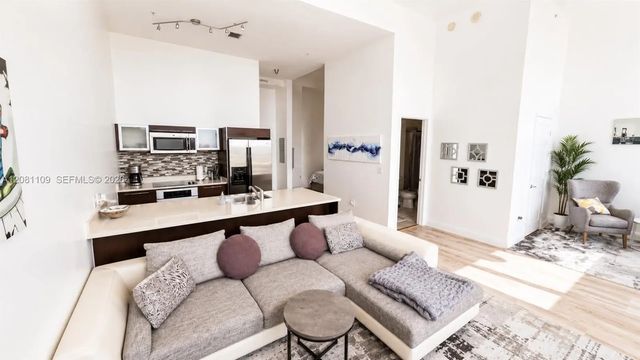 5 of 26 - 1900 N Bayshore Drive #504, Miami, FL