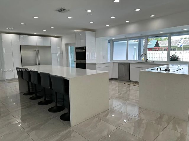 2 of 58 - 3750 N 54th Avenue, Hollywood, FL