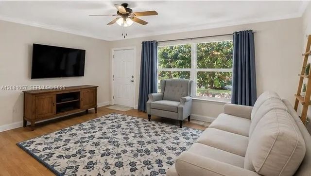 2 of 20 - 4554 Nw 16th Avenue, Tamarac, FL
