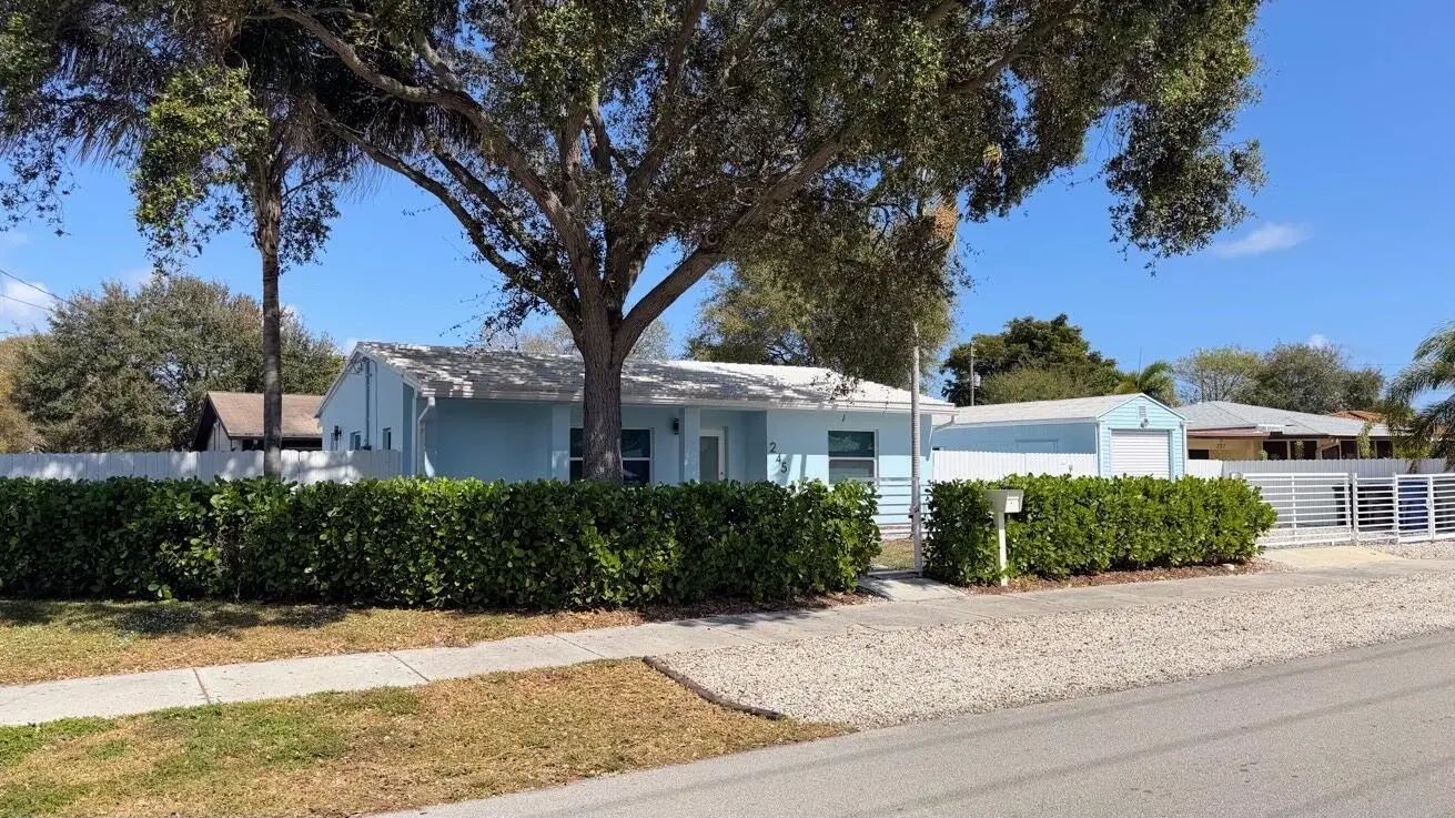 245 Sw 20th Street, Fort Lauderdale
