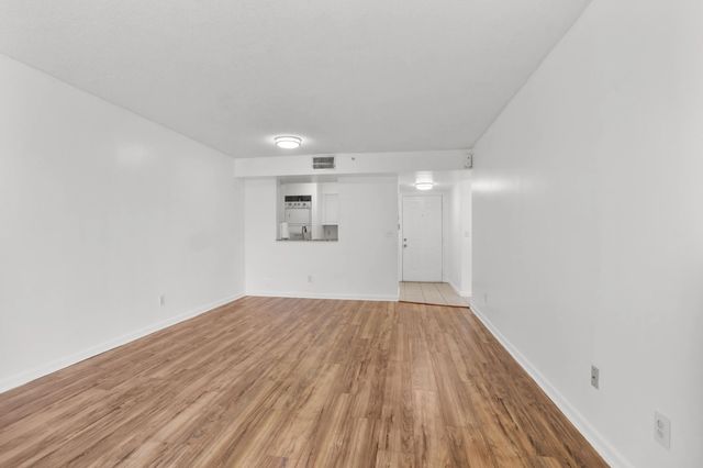 4 of 14 - 1341 Se 3rd Avenue #112, Dania Beach, FL