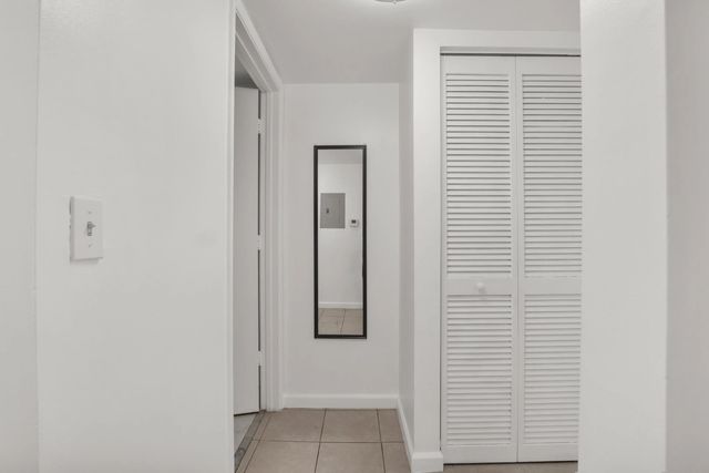 5 of 14 - 1341 Se 3rd Avenue #112, Dania Beach, FL