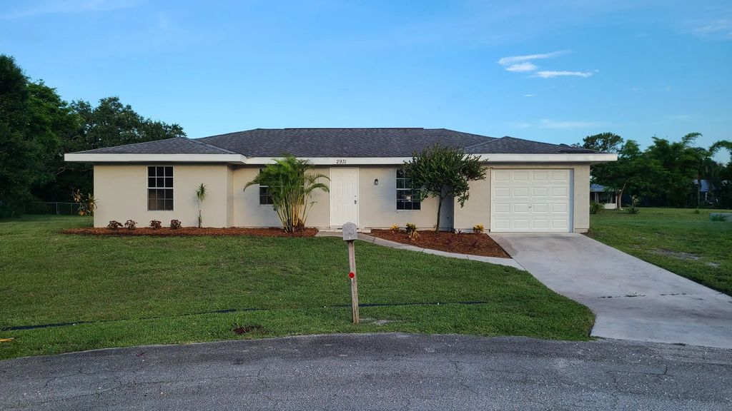 2931 Sw Birtle Court, Port St. Lucie