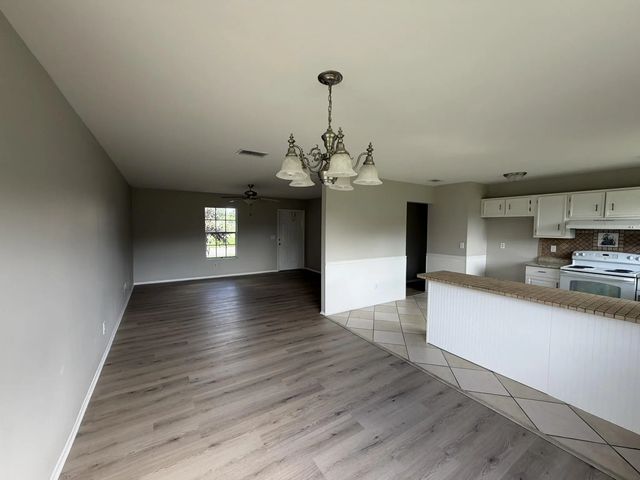 4 of 24 - 2931 Sw Birtle Court, Port St. Lucie, FL
