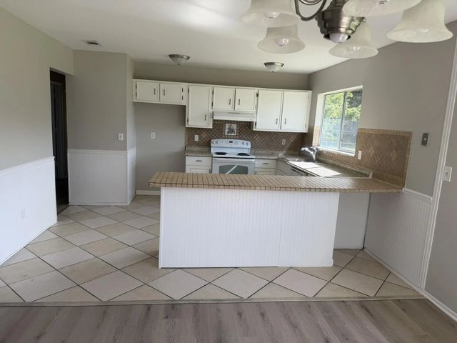 5 of 24 - 2931 Sw Birtle Court, Port St. Lucie, FL