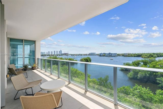 17111 Biscayne Boulevard #402, North Miami Beach
