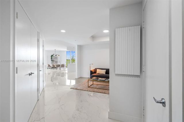5 of 59 - 17111 Biscayne Boulevard #402, North Miami Beach, FL