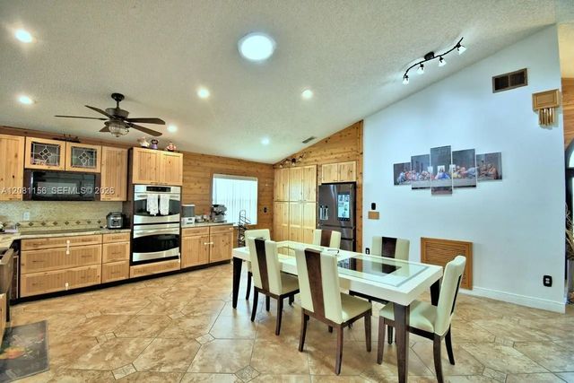 4 of 18 - 260 Cheshire Way, Davenport, FL