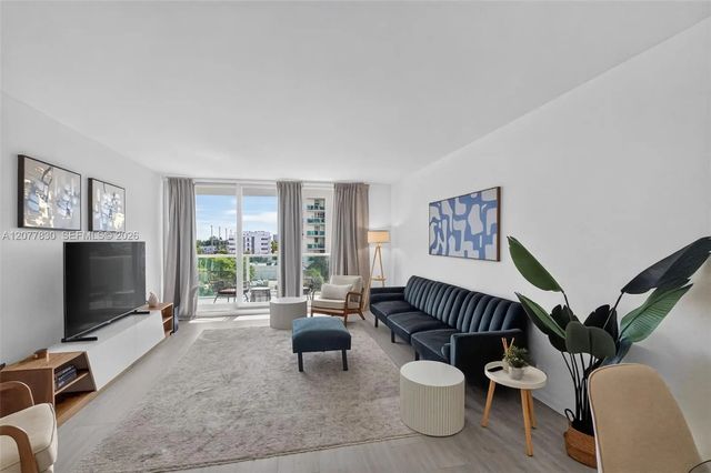 2 of 46 - 1000 West Avenue #509, Miami Beach, FL