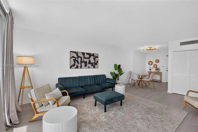 5 of 46 - 1000 West Avenue #509, Miami Beach, FL