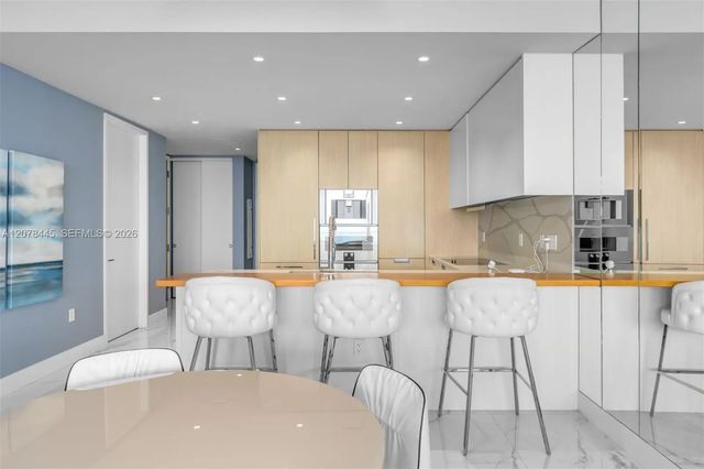 5 of 28 - 15701 Collins Avenue #3803, Sunny Isles Beach, FL