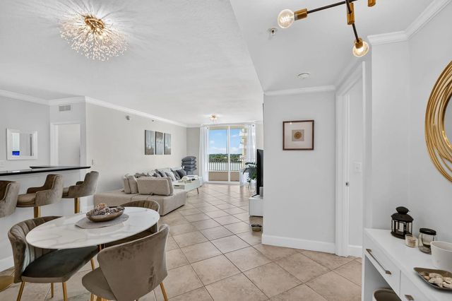 3 of 52 - 625 Casa Loma Boulevard #1009, Boynton Beach, FL