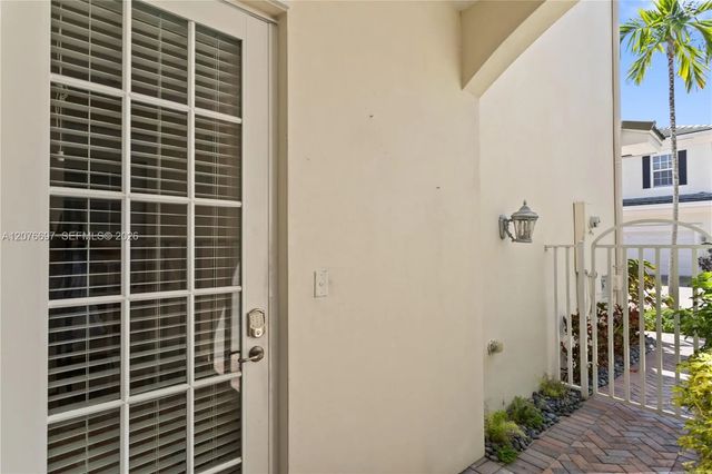 5 of 55 - 1139 N Victoria Park Road, Fort Lauderdale, FL