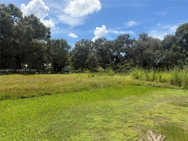 4 of 8 - 869 Avalon Avenue, LaBelle, FL