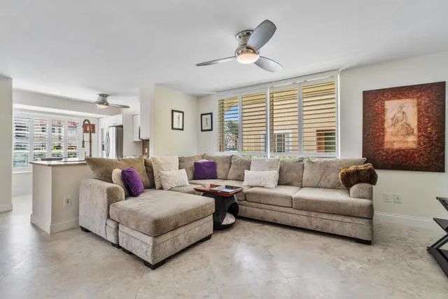 5 of 42 - 123 Yacht Club Way, Hypoluxo, FL