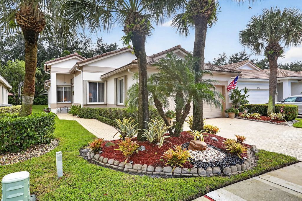 2260 Sapphire Circle, West Palm Beach