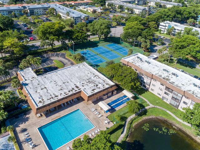 3 of 17 - 4955 E Sabal Palm Boulevard #107, Tamarac, FL