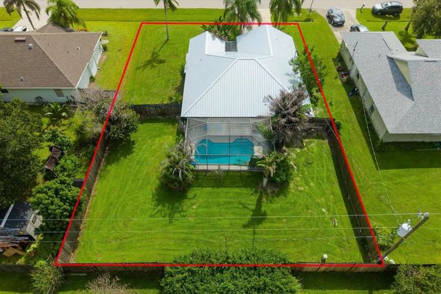 3 of 36 - 764 Ne Eastlake Street, Port St. Lucie, FL