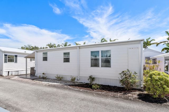 2 of 17 - 13 Hibiscus Drive #h, Briny Breezes, FL