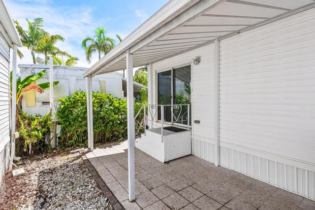 3 of 17 - 13 Hibiscus Drive #h, Briny Breezes, FL