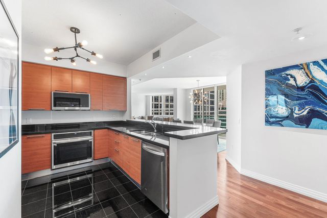 4 of 26 - 350 Se 2nd Street #1730, Fort Lauderdale, FL