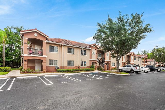 3 of 23 - 3504 Briar Bay Boulevard #206, West Palm Beach, FL