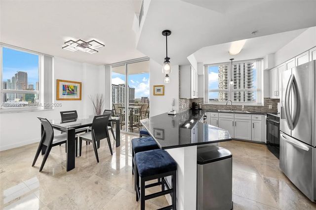 2 of 39 - 2000 N Bayshore Drive #1502, Miami, FL