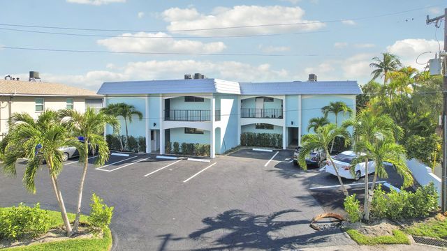5 of 6 - 360 Wilma Circle, Riviera Beach, FL