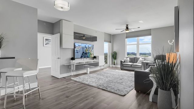 2 of 22 - 511 Se 5th Avenue #908, Fort Lauderdale, FL