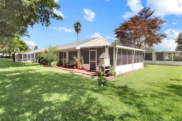 2 of 34 - 590 Se 19th Drive, Homestead, FL