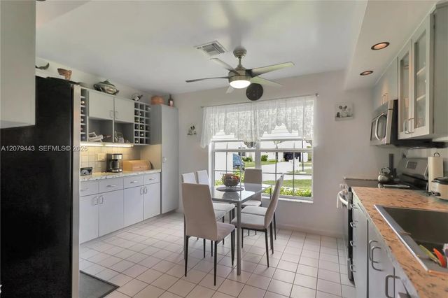 5 of 34 - 590 Se 19th Drive, Homestead, FL