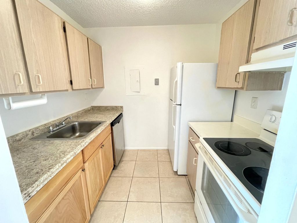 1101 N Benoist Farms Road #101, West Palm Beach