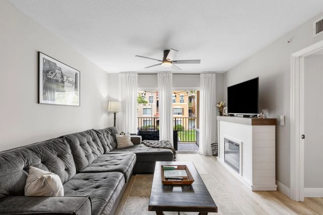 4 of 33 - 4041 San Marino Boulevard #202, West Palm Beach, FL