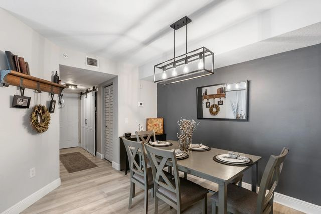 5 of 33 - 4041 San Marino Boulevard #202, West Palm Beach, FL