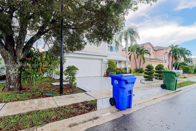 3 of 150 - 10262 Sw 9th Lane, Pembroke Pines, FL