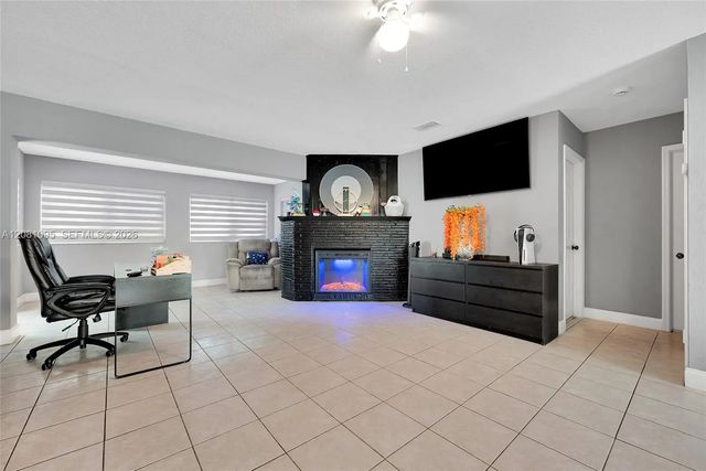 5 of 31 - 1024 Long Island Avenue, Fort Lauderdale, FL