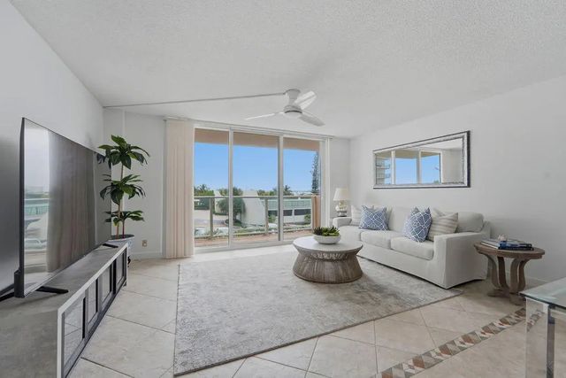 5440 N Ocean Drive #203, Singer Island