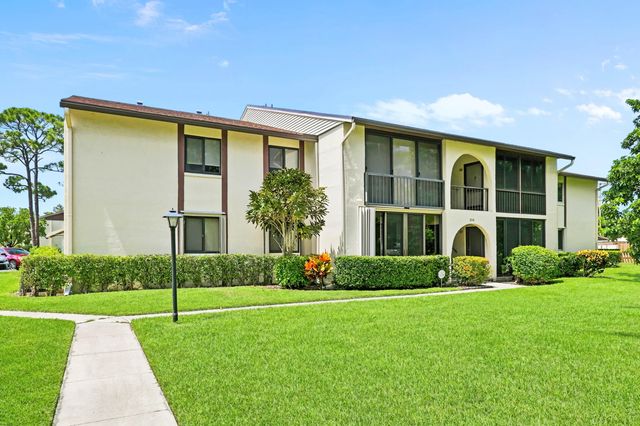 2 of 25 - 314 Knotty Pine Circle #c-1, Greenacres, FL