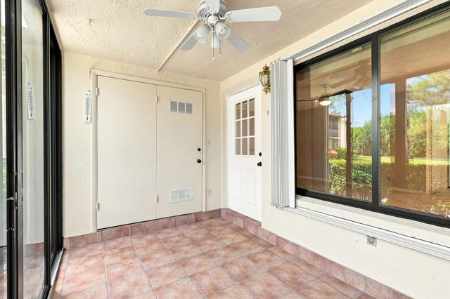 5 of 25 - 314 Knotty Pine Circle #c-1, Greenacres, FL