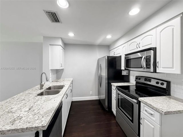 4 of 25 - 1606 Veracruz Lane, Weston, FL