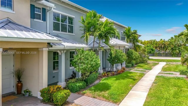 4 of 46 - 1040 Eucalyptus Drive #2, Hollywood, FL