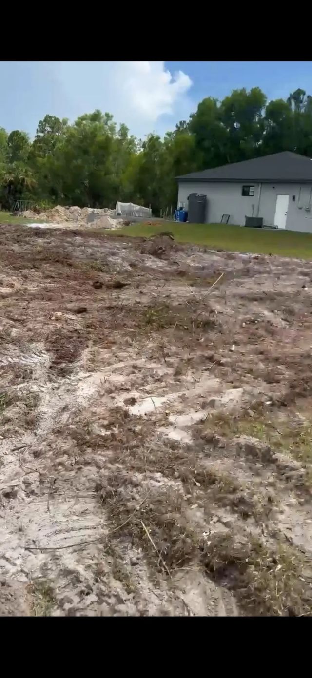 3 of 5 - 1036 Manning Street E, Lehigh Acres, FL