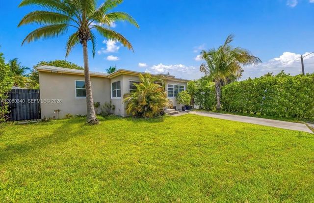 3 of 30 - 2326 Harding Street, Hollywood, FL