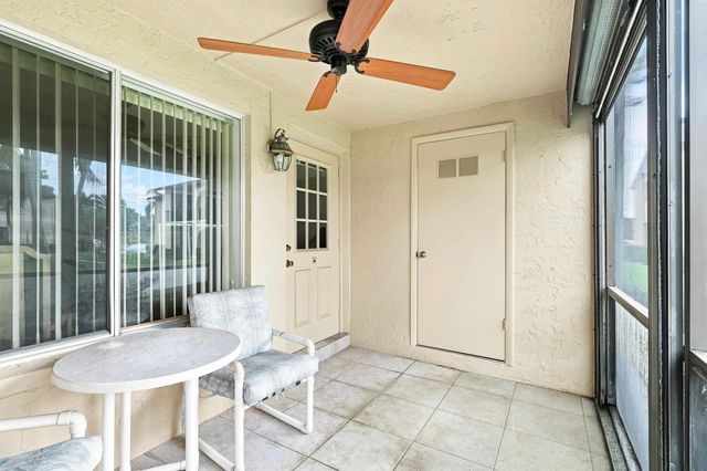 5 of 27 - 204 Pine Hov Circle #b-1, Greenacres, FL