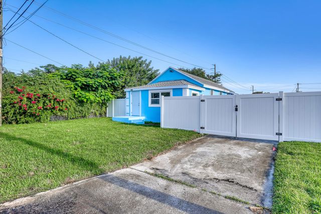 2 of 45 - 180 W 15th Street, Riviera Beach, FL
