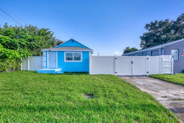 3 of 45 - 180 W 15th Street, Riviera Beach, FL
