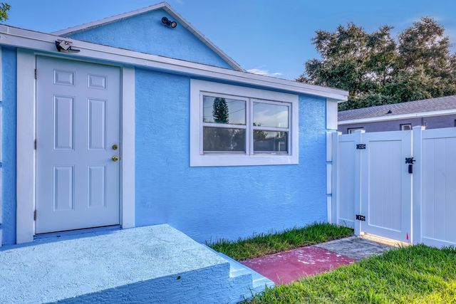 4 of 45 - 180 W 15th Street, Riviera Beach, FL